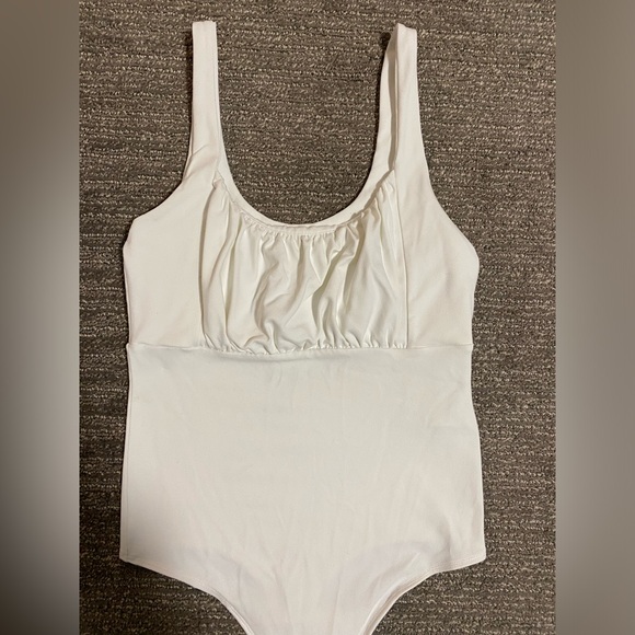 Abercrombie & Fitch White Bodysuit - Soft AF Collection - Picture 1 of 3